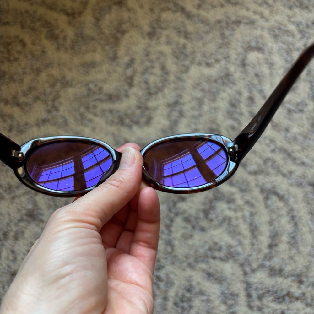 Women's Serengeti tortoise shell sunglasses - Picture 9 of 12